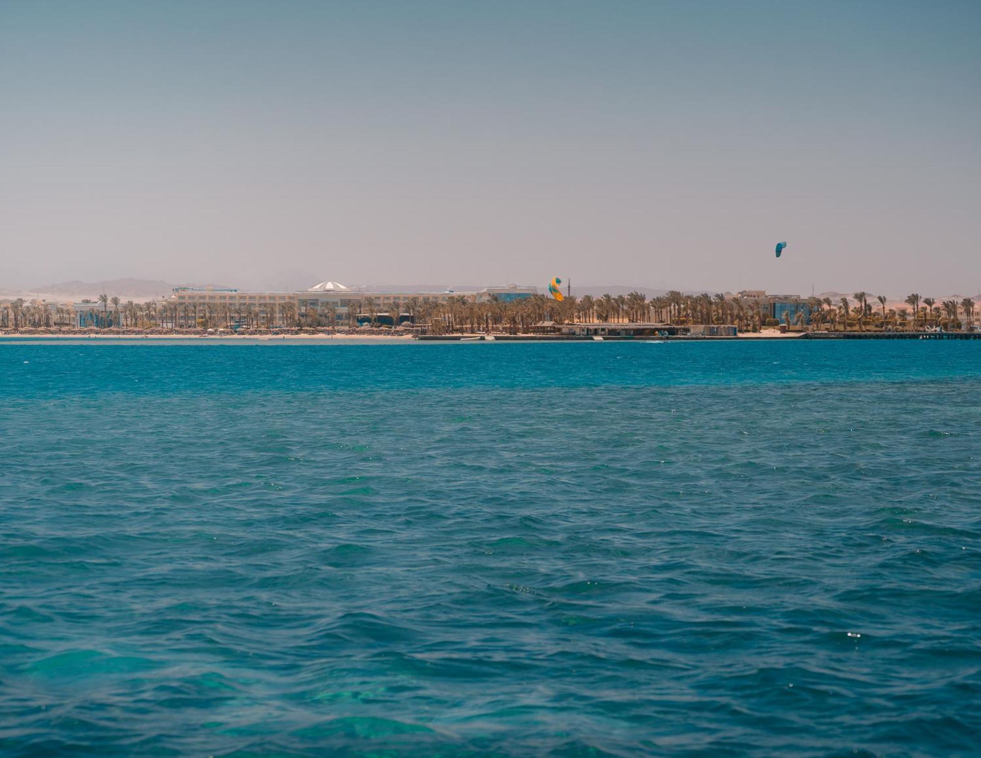 Palm Royale Resort - Soma Bay Bagian luar foto