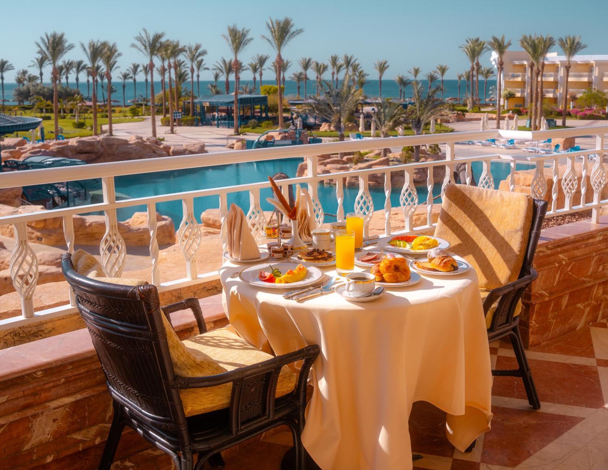 Palm Royale Resort - Soma Bay Bagian luar foto