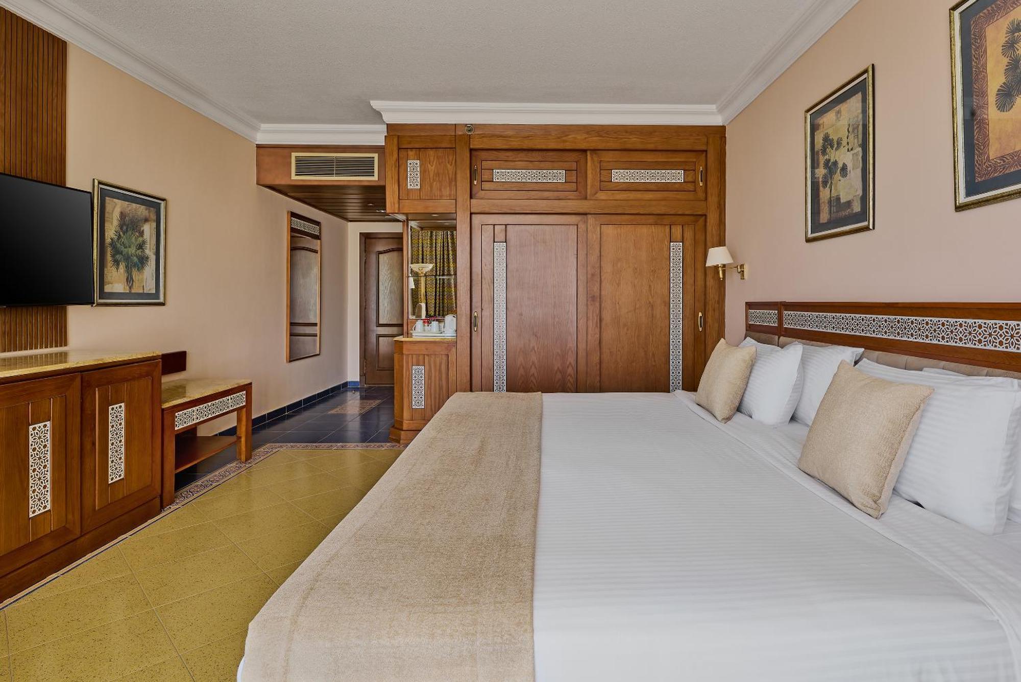 Palm Royale Resort - Soma Bay Bagian luar foto